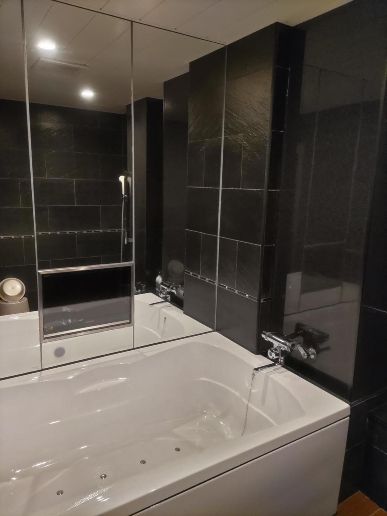 Noah Grande (Adults Only) Hotel Osaka Ngoại thất bức ảnh